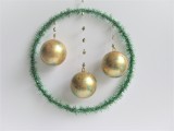 Deko - Kranz in Grün | Gold mit Weihnachtskugeln